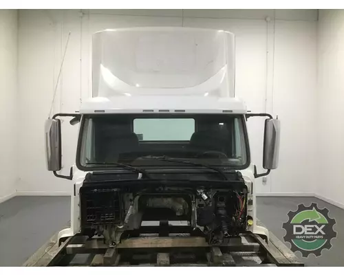 VOLVO VNM Cab