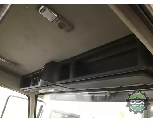 VOLVO VNM Cab