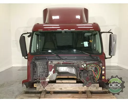 VOLVO VNM Cab