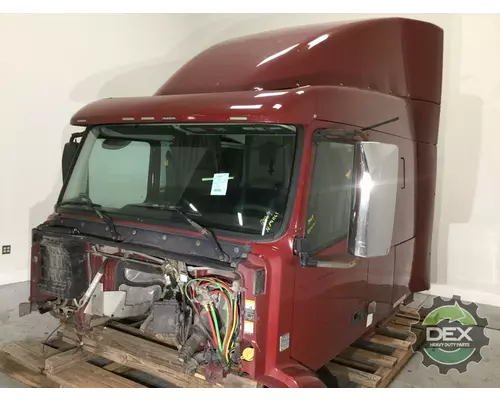 VOLVO VNM Cab