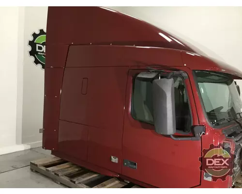 VOLVO VNM Cab