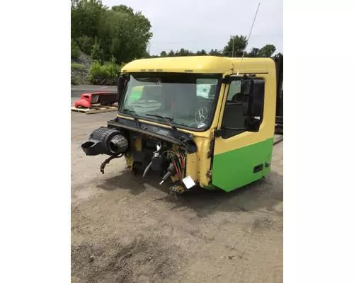 VOLVO VNM Cab