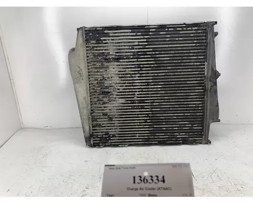 VOLVO VNM Charge Air Cooler (ATAAC)