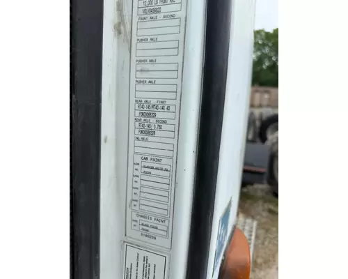 VOLVO VNM Complete Vehicle