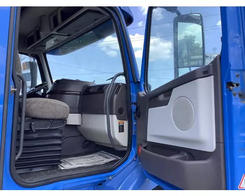 VOLVO VNM Complete Vehicle