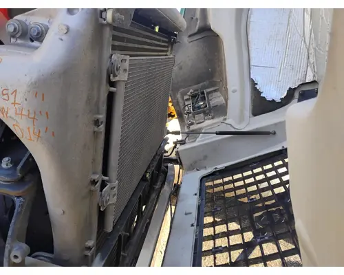 VOLVO VNM Cooling Assy. (Rad., Cond., ATAAC)