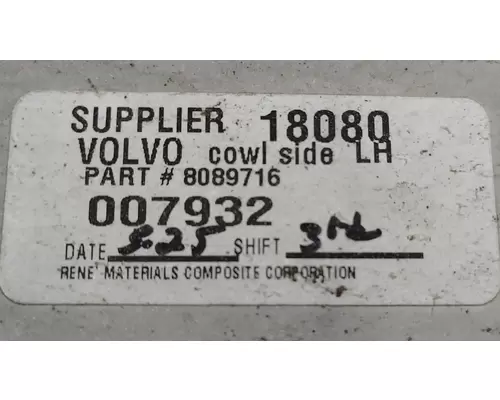 VOLVO VNM Cowl