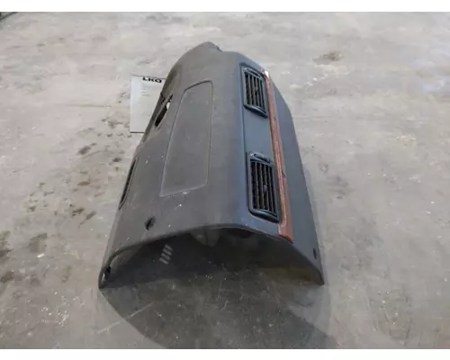 VOLVO VNM DASH ASSEMBLY