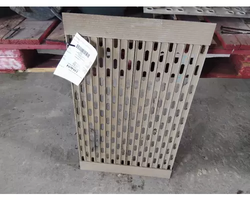 VOLVO VNM DECK (CATWALK) STEP