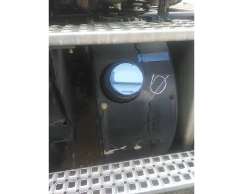 VOLVO VNM DEF TANK