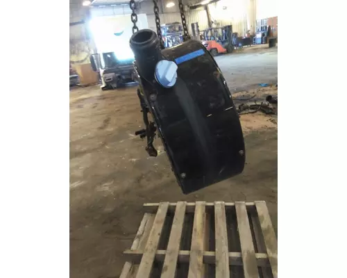 VOLVO VNM DEF TANK