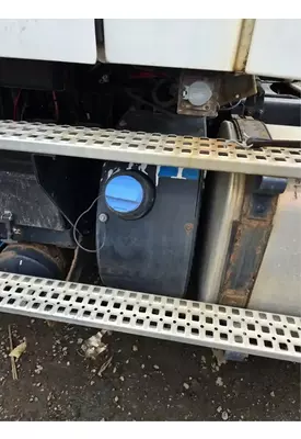 VOLVO VNM DEF Tank
