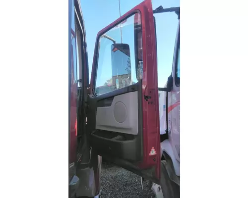 VOLVO VNM DOOR ASSEMBLY, FRONT