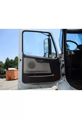 VOLVO VNM DOOR ASSEMBLY, FRONT