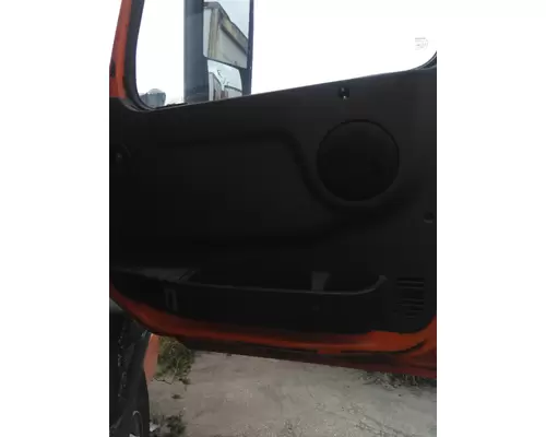 VOLVO VNM DOOR ASSEMBLY, FRONT