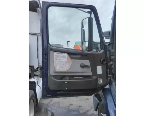 VOLVO VNM DOOR ASSEMBLY, FRONT