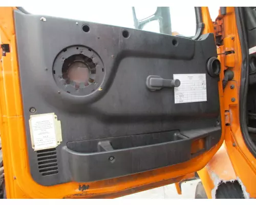 VOLVO VNM DOOR ASSEMBLY, FRONT