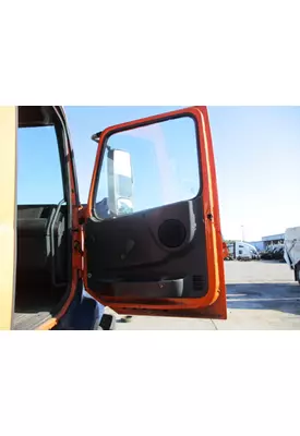 VOLVO VNM DOOR ASSEMBLY, FRONT