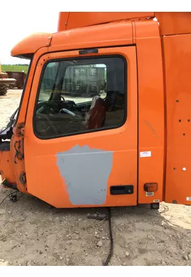 VOLVO VNM DOOR ASSEMBLY, FRONT