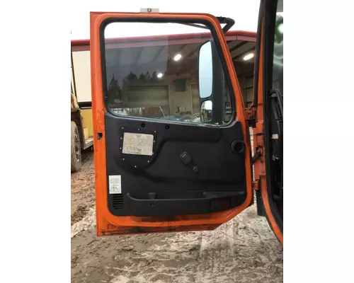 VOLVO VNM DOOR ASSEMBLY, FRONT