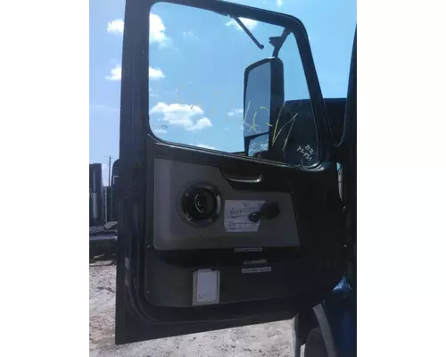 VOLVO VNM DOOR ASSEMBLY, FRONT