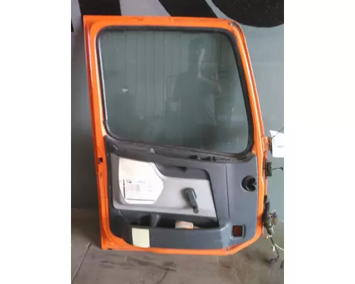 VOLVO VNM DOOR ASSEMBLY, FRONT