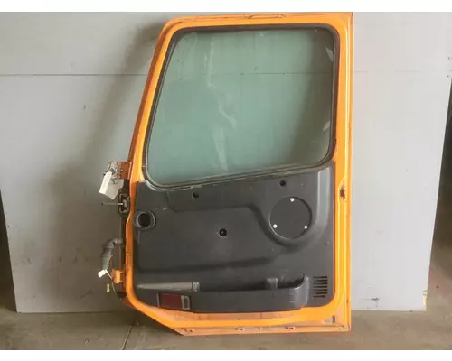 VOLVO VNM DOOR ASSEMBLY, FRONT