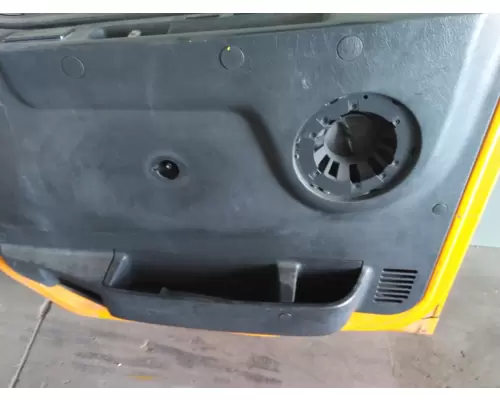 VOLVO VNM DOOR ASSEMBLY, FRONT