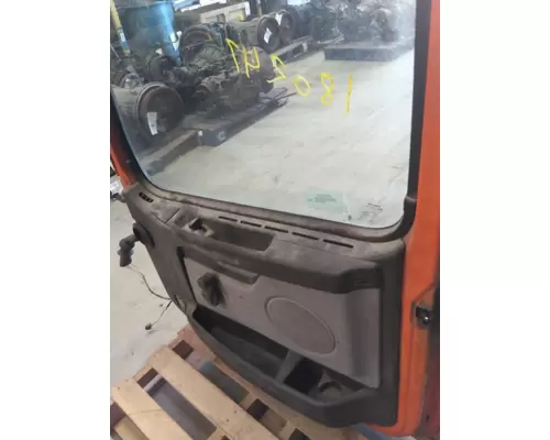 VOLVO VNM DOOR ASSEMBLY, FRONT