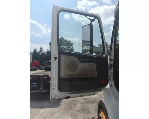 VOLVO VNM DOOR ASSEMBLY, FRONT