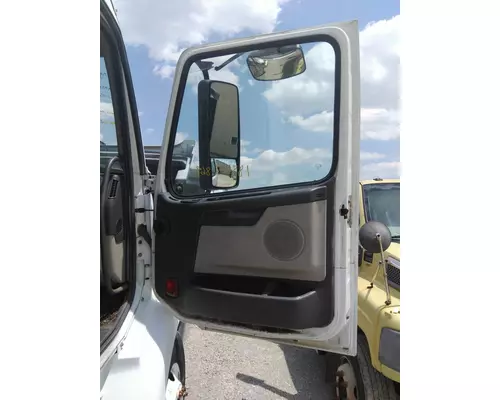 VOLVO VNM DOOR ASSEMBLY, FRONT