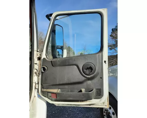 VOLVO VNM DOOR ASSEMBLY, FRONT