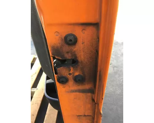 VOLVO VNM DOOR ASSEMBLY, FRONT