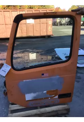 VOLVO VNM DOOR ASSEMBLY, FRONT