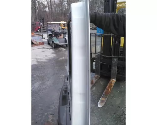 VOLVO VNM DOOR ASSEMBLY, FRONT