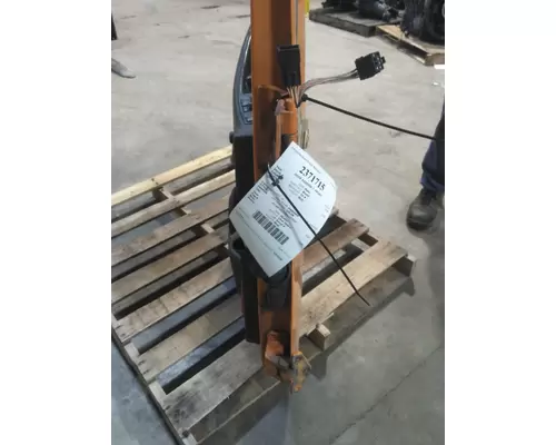 VOLVO VNM DOOR ASSEMBLY, FRONT