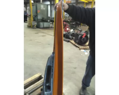 VOLVO VNM DOOR ASSEMBLY, FRONT