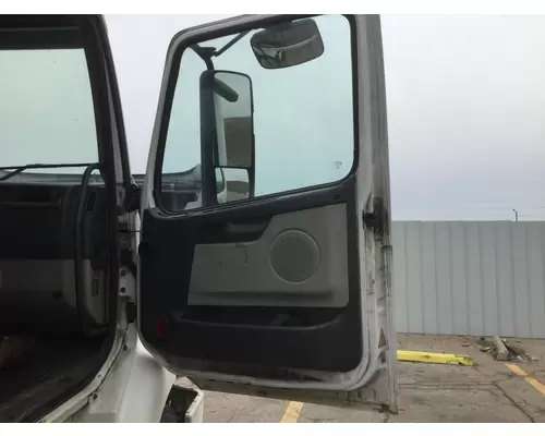 VOLVO VNM DOOR ASSEMBLY, FRONT