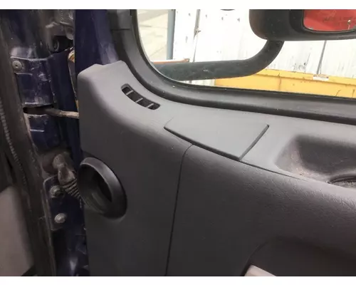 VOLVO VNM DOOR ASSEMBLY, FRONT