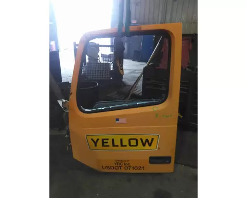 VOLVO VNM DOOR ASSEMBLY, FRONT