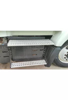 VOLVO VNM DPF COVER