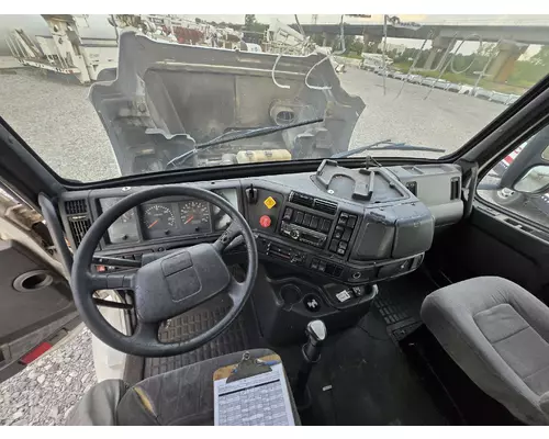 VOLVO VNM Dash Assembly