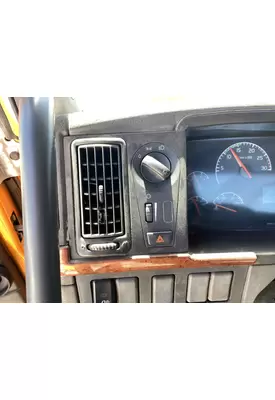 VOLVO VNM Dash/Console Switch