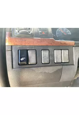 VOLVO VNM Dash/Console Switch