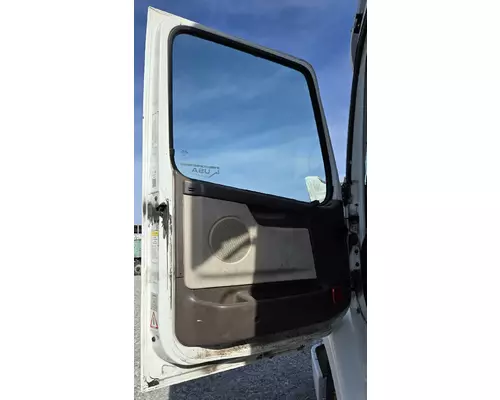 VOLVO VNM Door Assembly, Front