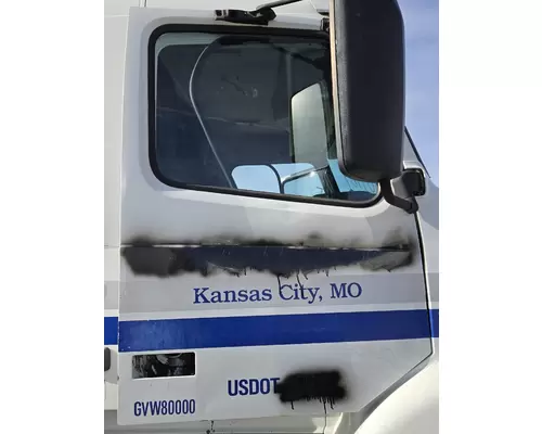 VOLVO VNM Door Assembly, Front