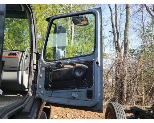 VOLVO VNM Door Assembly, Front