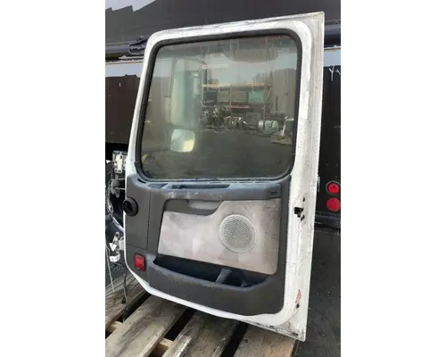 VOLVO VNM Door Assembly, Front