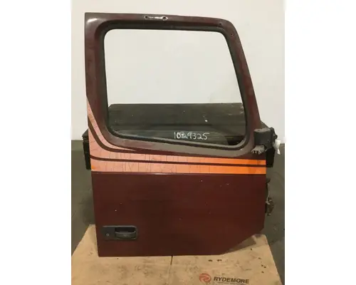 VOLVO VNM Door Assembly