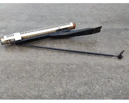 VOLVO VNM EXHAUSTMUFFLER BRACKET